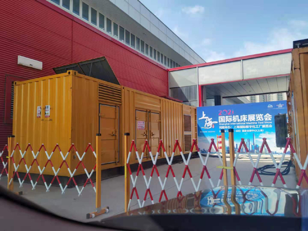 巧家发电车出租-发电机无电压或电压太低怎么办？