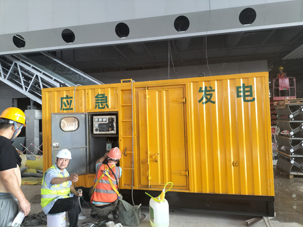 巧家怎样判断空气滤清器是否需要更换？