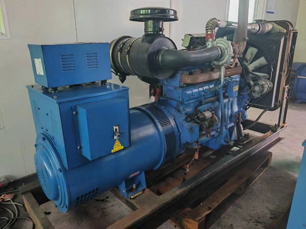 巧家100kW柴油发电机组使用多级机油有哪些优缺点？